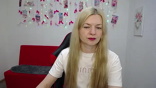 Snapshot of MelissaTyler chatting on May 26, 2026, 11:08 am MelissaTyler online show from May 26, 2026, 11:08 am
