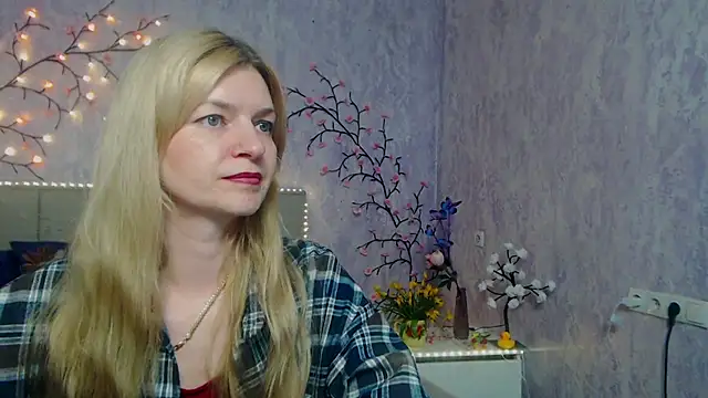 Snapshot of MelissaTyler chatting on April 20, 2026, 11:57 am MelissaTyler online show from April 20, 2026, 11:57 am