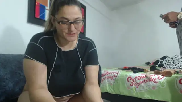 pareja latina1483 online show from March 7, 2026, 1:56 am