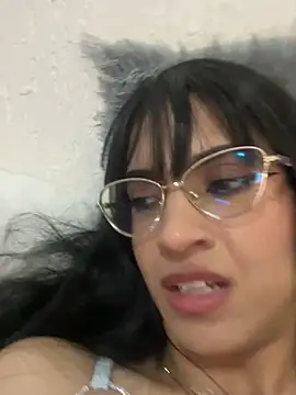 ValentinaEvanz online show from April 18, 2026, 7:58 pm