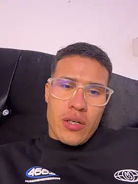 Latin Paisa Boy online show from February 8, 2026, 4:48 pm