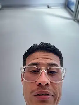 Latin Paisa Boy online show from March 15, 2026, 8:38 pm