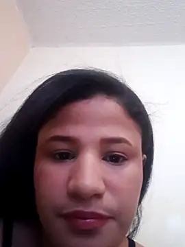 Snapshot of Lagatitafeliz chatting on July 20, 2026, 1:35 pm Lagatitafeliz online show from July 20, 2026, 1:35 pm