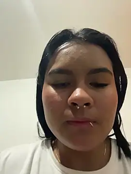 Chloe cortes online show from May 3, 2026, 1:00 am