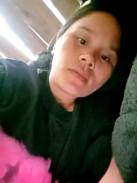 DIANAKUTE online show from April 6, 2026, 5:41 am