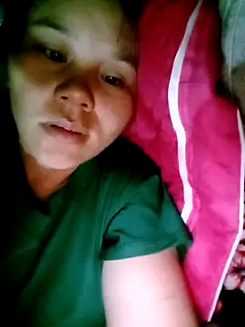 DIANAKUTE online show from April 18, 2026, 3:47 pm