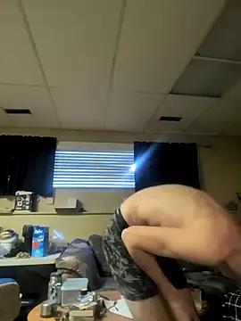 HungGuy1999 online show from December 22, 2025, 8:31 pm