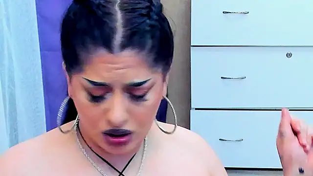 NayaNoirX online show from March 29, 2026, 1:35 pm