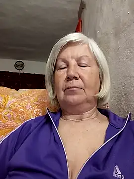 KlaudiaDarling online show from March 18, 2026, 9:26 pm