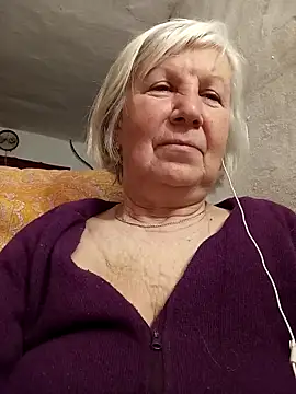 KlaudiaDarling online show from March 8, 2026, 5:38 pm