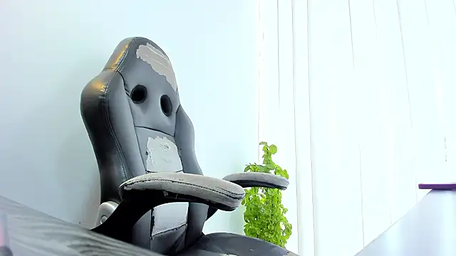 YessiRivera online show from January 18, 2026, 3:59 pm