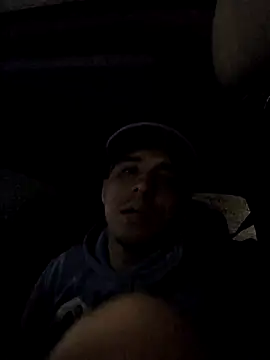 Snapshot of HoofedCylinder chatting on April 3, 2026, 3:35 am HoofedCylinder online show from April 3, 2026, 3:35 am