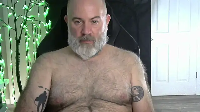 XJJ77x online show from March 3, 2026, 3:02 am