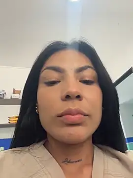 Sarah Hinata online show from January 15, 2026, 2:42 pm