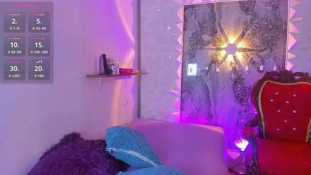 Sofia-love7 online show from April 17, 2026, 9:39 pm