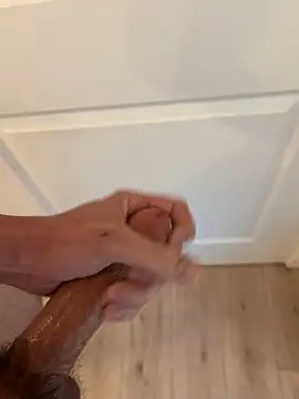 jasons1234 online show from April 5, 2026, 2:57 pm