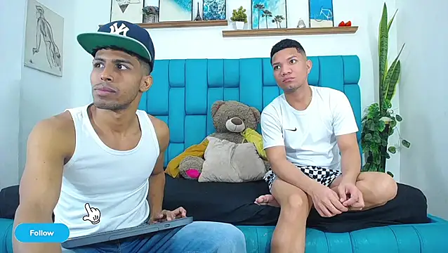 Interracial Snow Bunny online show from April 20, 2026, 9:16 pm