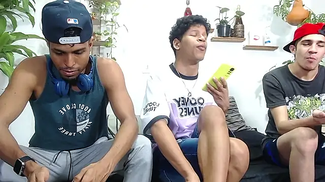 Interracial Snow Bunny online show from March 6, 2026, 11:11 pm