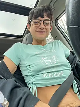 FaiiryArii online show from April 13, 2026, 6:34 pm