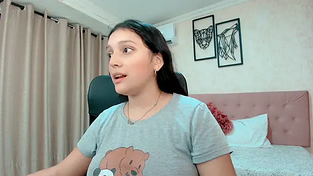 littlemolly walcott online show from March 16, 2026, 11:07 pm