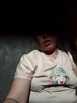 dakota-kis online show from April 19, 2026, 12:39 pm