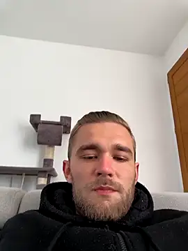 Benjamiinlt online show from April 13, 2026, 9:57 am