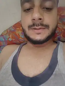 amazingboyyy12 online show from April 19, 2026, 7:53 am