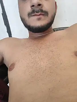 amazingboyyy12 online show from April 18, 2026, 8:27 am