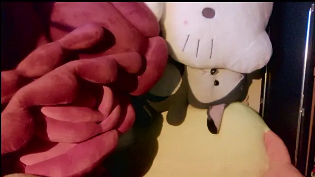 Girl-wets online show from February 12, 2026, 7:52 am