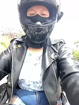 Scarlet auraa online show from April 18, 2026, 5:48 pm