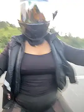 Scarlet auraa online show from April 20, 2026, 11:06 pm