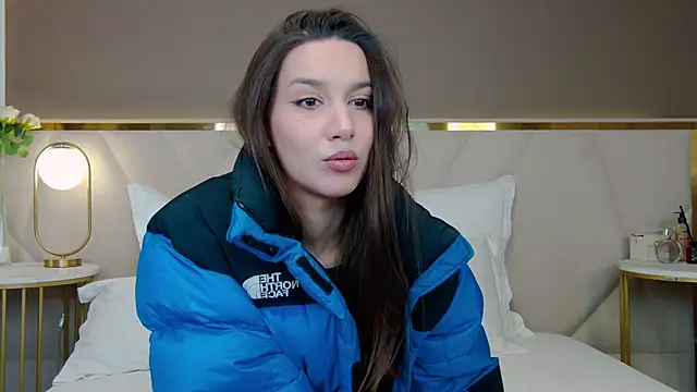 MonicaSpark  online show from January 15, 2026, 6:50 am