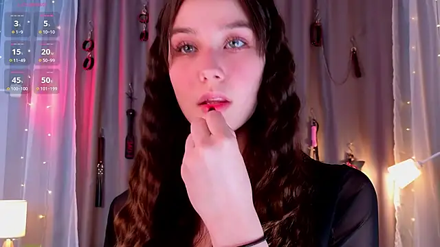 KiraYukimura online show from April 22, 2026, 5:36 am