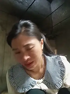 Snapshot of Hiniyk2 chatting on June 7, 2026, 1:11 am Hiniyk2 online show from June 7, 2026, 1:11 am
