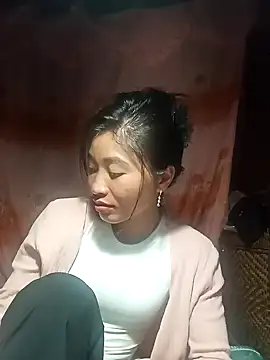 Snapshot of Hiniyk2 chatting on May 6, 2026, 2:10 pm Hiniyk2 online show from May 6, 2026, 2:10 pm