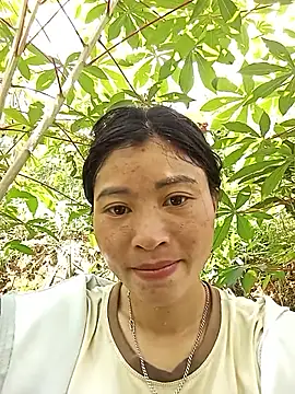 Snapshot of Hiniyk2 chatting on May 18, 2026, 6:07 am Hiniyk2 online show from May 18, 2026, 6:07 am