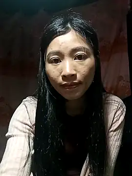Snapshot of Hiniyk2 chatting on May 10, 2026, 2:48 am Hiniyk2 online show from May 10, 2026, 2:48 am