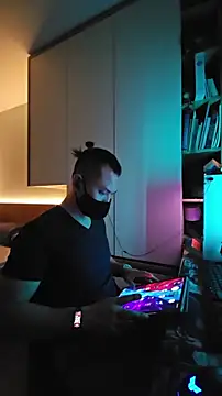 OnlyHand9x online show from February 24, 2026, 7:26 pm