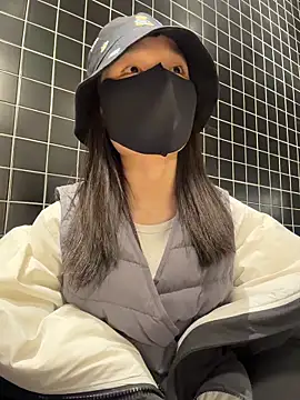 ZJbaby online show from March 8, 2026, 1:25 pm