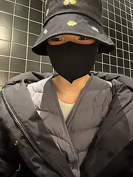 ZJbaby online show from March 10, 2026, 1:04 pm