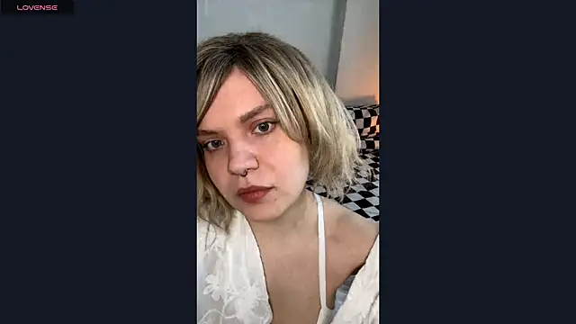 MelliSifuentes online show from January 18, 2026, 9:35 am