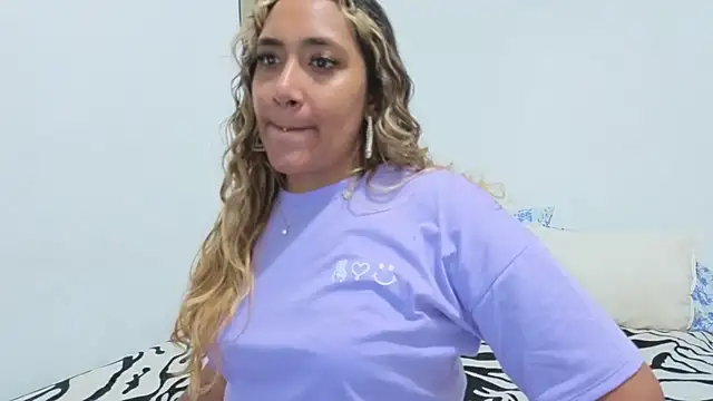 Snapshot of IsabelaAcosta chatting on July 10, 2026, 6:41 pm IsabelaAcosta online show from July 10, 2026, 6:41 pm