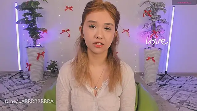 larabae online show from April 17, 2026, 10:34 pm