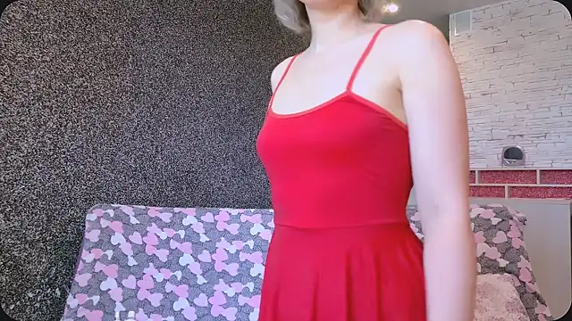 Amanda Luxe online show from June 4, 2026, 3:00 am