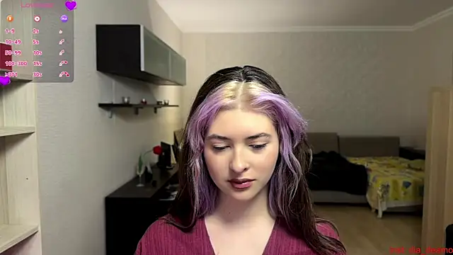 Dia DeAmas online show from April 17, 2026, 11:24 am