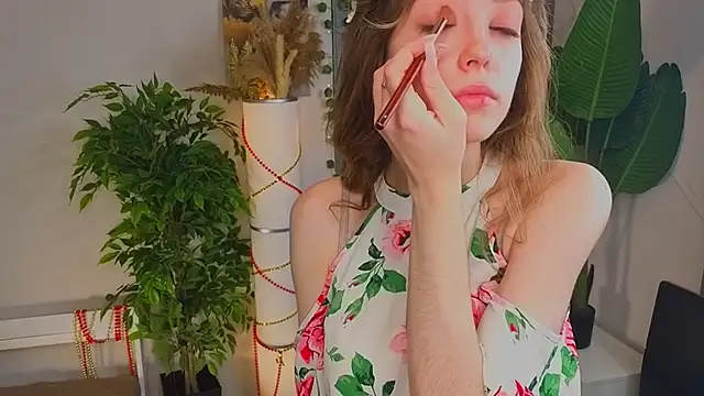 BrianneMallory online show from February 14, 2026, 6:13 am