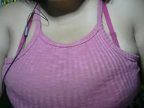 Snapshot of schoco_milff chatting on June 5, 2026, 12:04 am schoco milff online show from June 5, 2026, 12:04 am