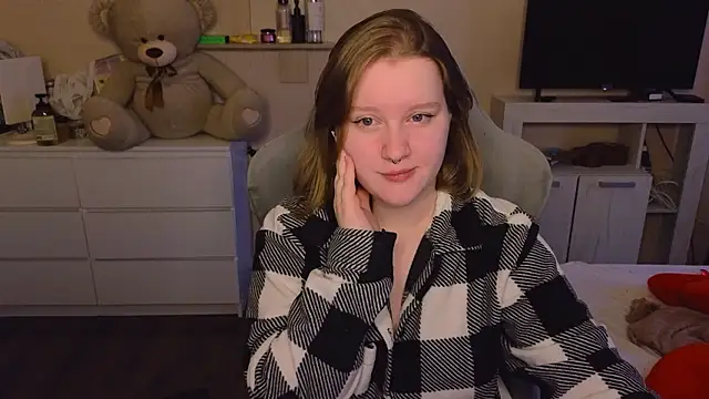 Ol1via online show from March 28, 2026, 2:56 am