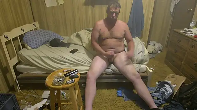 HottiesHoles online show from June 9, 2026, 6:36 am