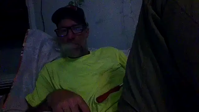 Snapshot of tittycum3636 chatting on July 18, 2026, 5:05 am tittycum3636 online show from July 18, 2026, 5:05 am